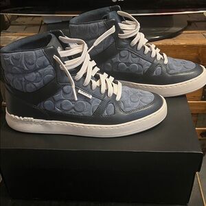 COACH COURT EMBOSSED HIGH TOP SNEAKERS NAVY SIZE 10
